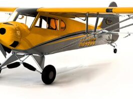 Hangar 9 Carbon Cub 15cc ARF